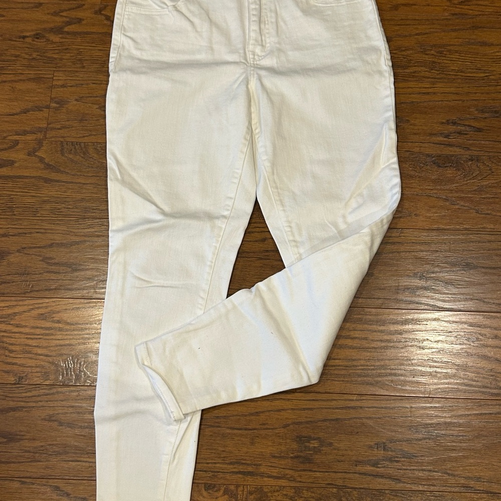 Maurices Women's Cream Jeggings